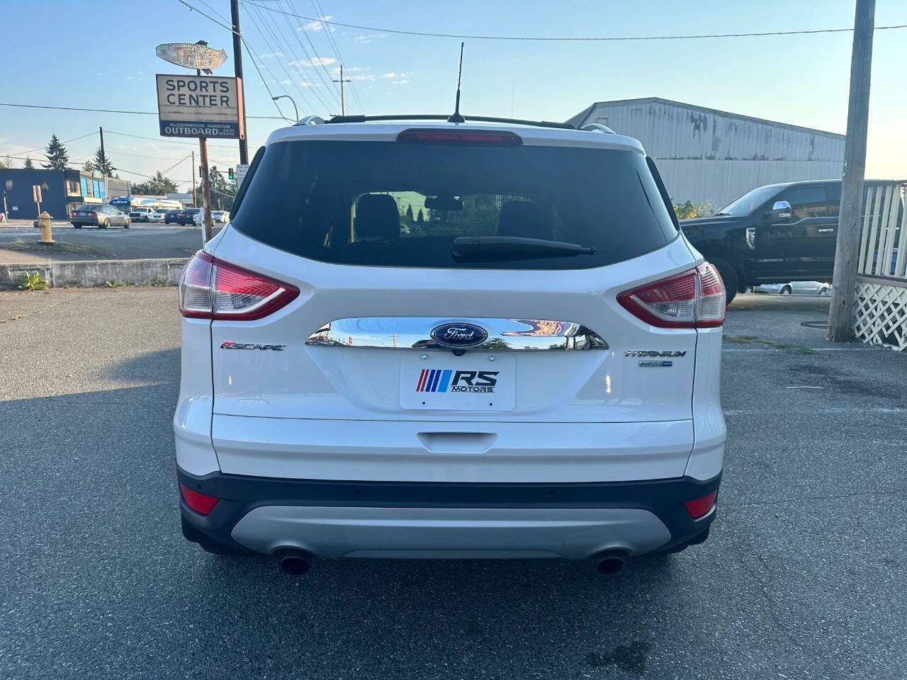 Used 2014 Ford Escape Titanium w/ Equipment Group 401A AWD/4WD image 4