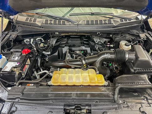 Used 2018 Ford F150 Lariat w/ Equipment Group 502A Luxury AWD/4WD image 48