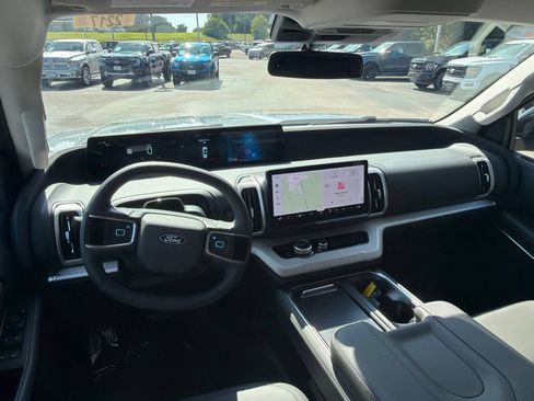 New 2027 Ford Expedition Max Active RWD image 14