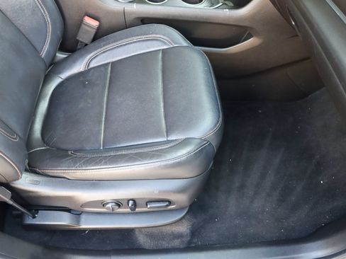 Used 2020 Chevrolet Traverse RS w/ LPO, Floor Liner Package FWD image 25