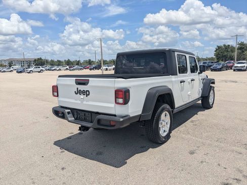 Used 2020 Jeep Gladiator Sport w/ Quick Order Package 23S AWD/4WD image 5