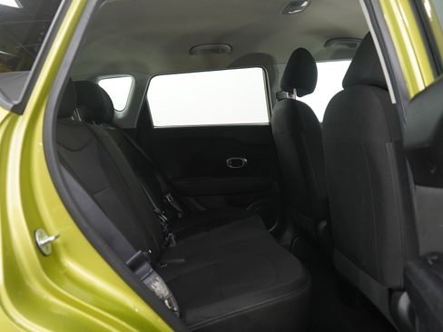 Used 2018 Kia Soul image 13