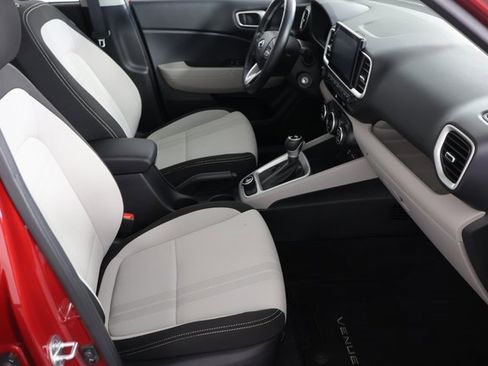 Certified 2023 Hyundai Venue SEL w/ Cargo Package image 22