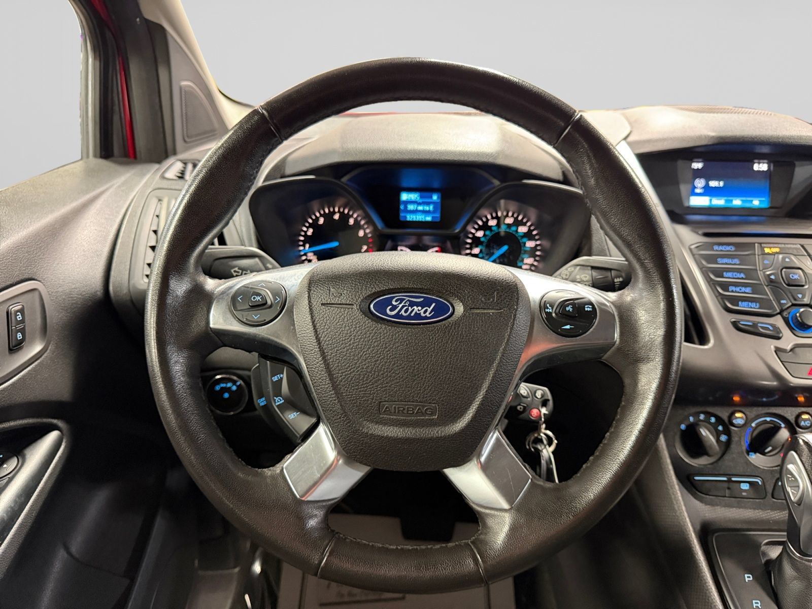 Used 2017 Ford Transit Connect XLT FWD image 18