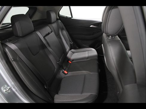 Used 2023 Buick Encore GX Select FWD image 17