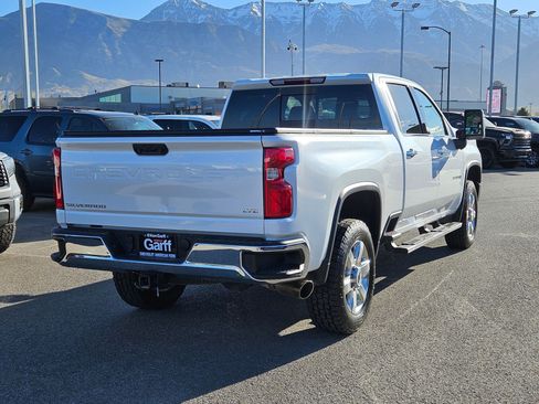 Used 2022 Chevrolet Silverado 3500 LTZ image 3