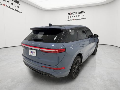 Used 2023 Lincoln Corsair AWD w/ Equipment Group 101A image 5