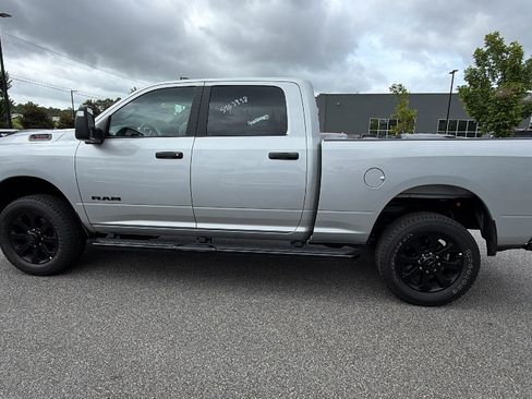 Used 2026 RAM 2500 Big Horn AWD/4WD image 11