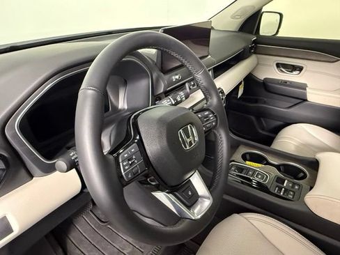 Used 2026 Honda Pilot Elite image 16