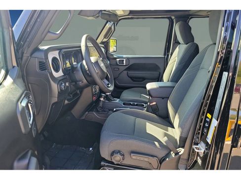 New 2026 Jeep Gladiator Willys AWD/4WD image 16