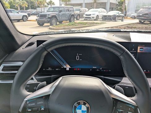 Used 2025 BMW 330i xDrive Sedan AWD/4WD image 29