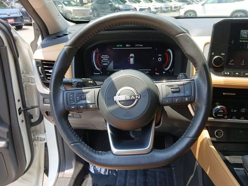 Used 2023 Nissan Rogue Platinum w/ Platinum Premium Package AWD/4WD image 30