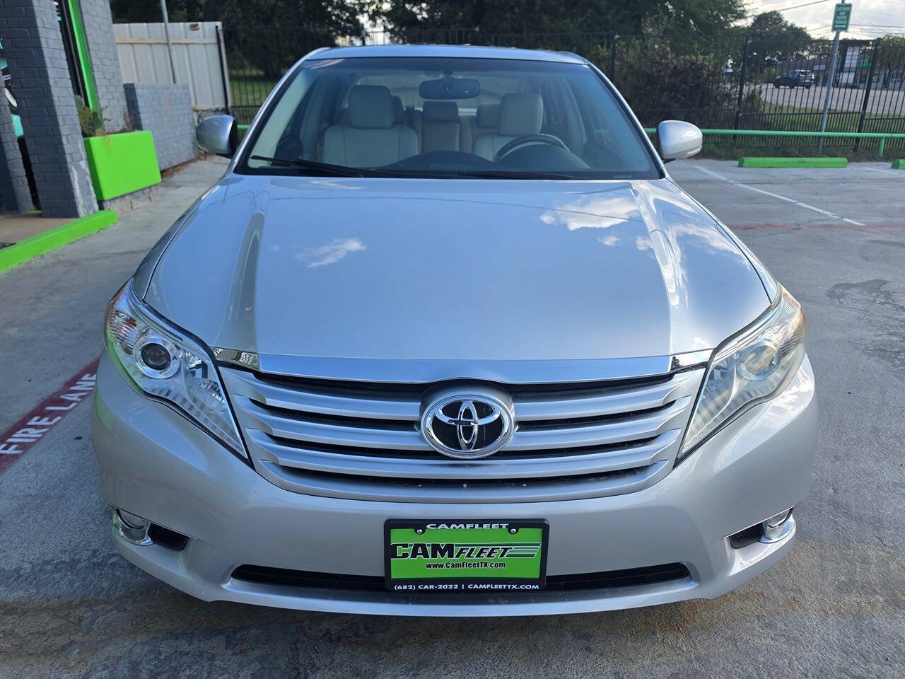 Used 2011 Toyota Avalon Limited FWD image 7