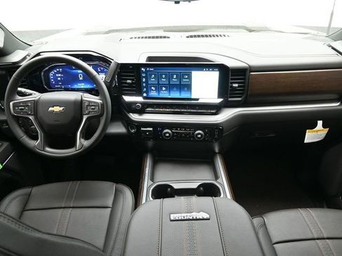 New 2026 Chevrolet Silverado 2500 High Country w/ High Country Premium Package AWD/4WD image 18