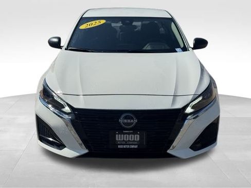 Certified 2025 Nissan Altima 2.5 S image 2