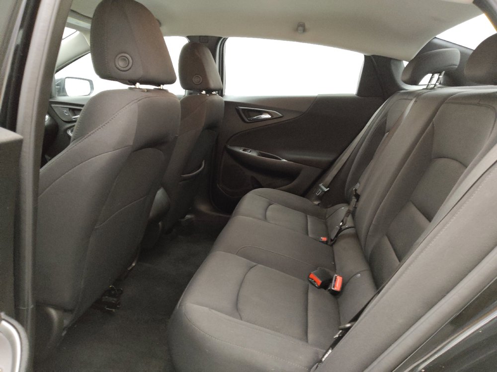 Used 2025 Chevrolet Malibu RS FWD image 18