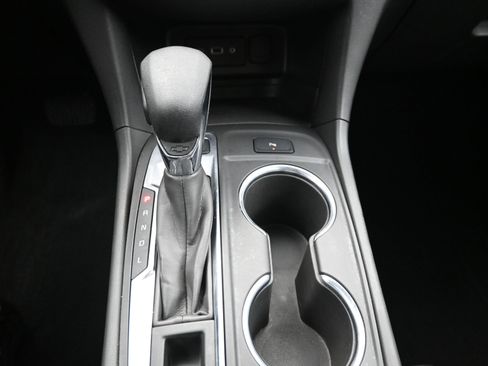 Used 2023 Chevrolet Equinox LT image 19