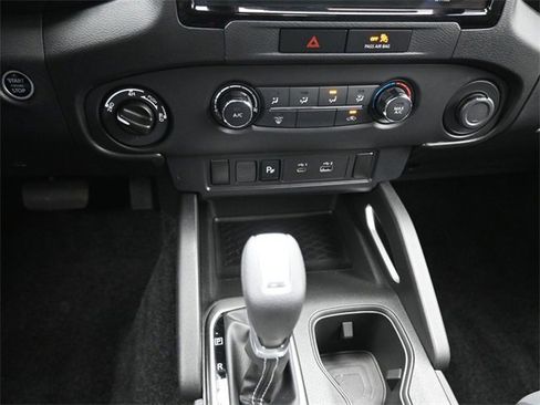 Used 2023 Nissan Frontier SV w/ Technology Package image 30