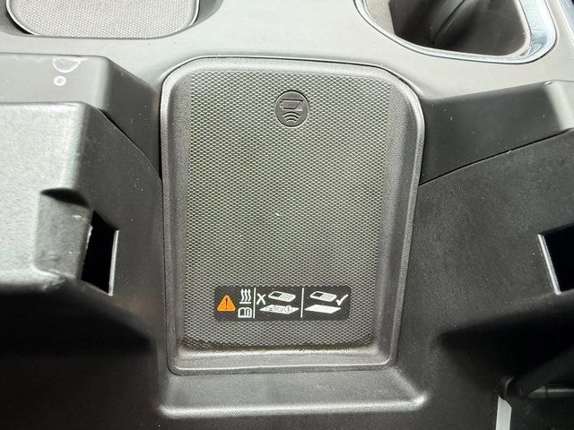 Used 2022 Chevrolet Silverado 1500 LT AWD/4WD image 28