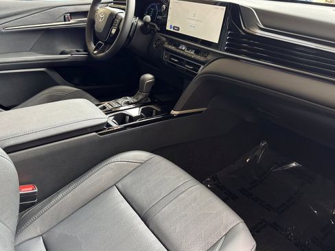Used 2026 Toyota Camry XSE FWD image 15