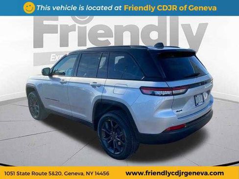 New 2025 Jeep Grand Cherokee Limited image 7