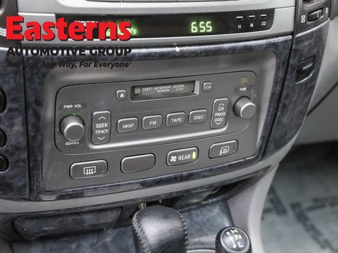 Used 2005 Toyota Land Cruiser AWD/4WD image 19