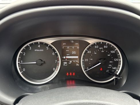 New 2025 Nissan Kicks Play S image 11