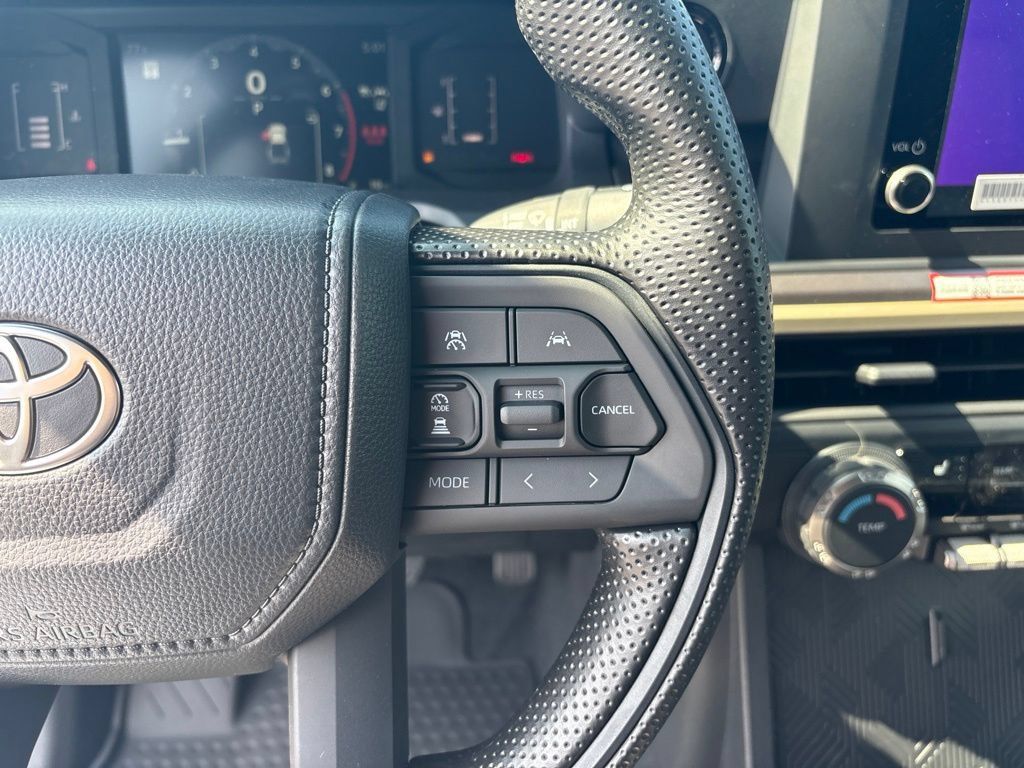 Certified 2026 Toyota Tacoma SR5 AWD/4WD image 23