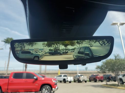 New 2026 Chevrolet Traverse LT w/ Driver Confidence Package FWD image 32