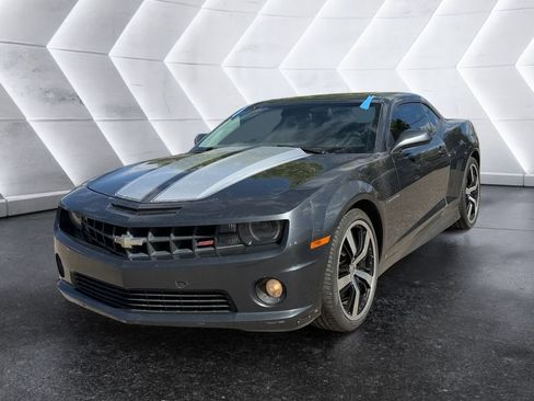 Used 2010 Chevrolet Camaro SS w/ LPO, Ground Effects Package RWD image 3