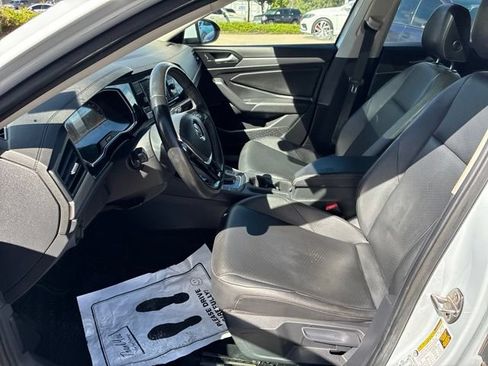 Used 2019 Volkswagen Jetta SE FWD image 10