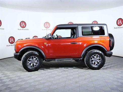 Used 2023 Ford Bronco Badlands image 5