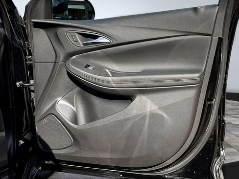 Used 2025 Buick Encore GX Preferred FWD image 27