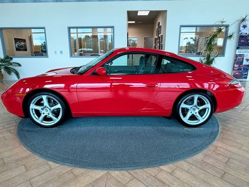Used 2001 Porsche 911 Carrera RWD image 6