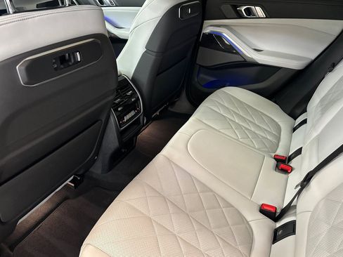 Certified 2024 BMW X6 xDrive40i w/ Premium Package image 28