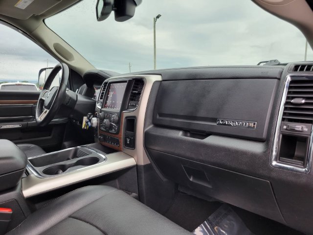 Used 2018 RAM 1500 Laramie AWD/4WD image 29