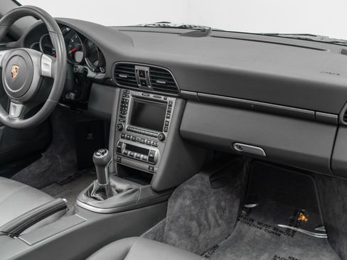 Used 2005 Porsche 911 Carrera RWD image 14