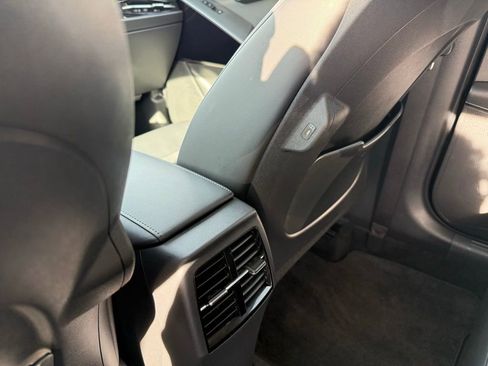 Certified 2023 Kia Niro EX Touring image 25