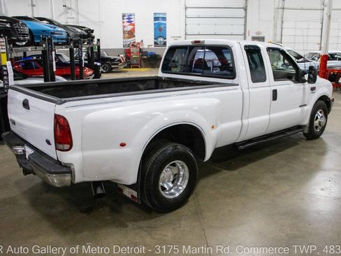Used 2000 Ford F350 XLT image 7
