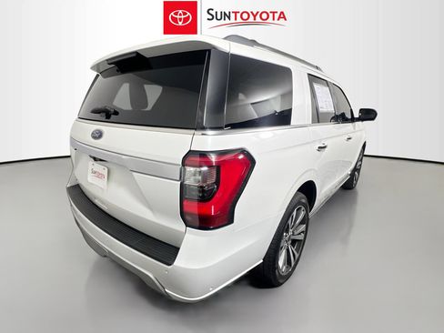 Used 2021 Ford Expedition Platinum image 4