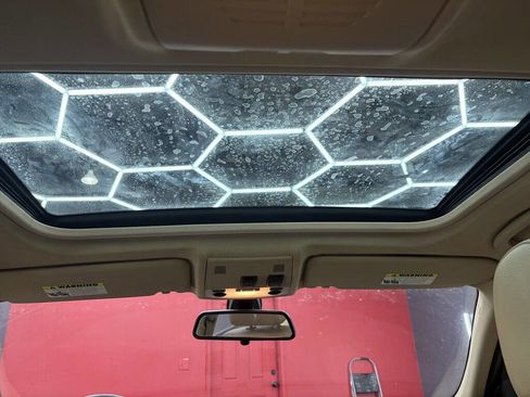 Used 2011 BMW 328i Sedan image 12