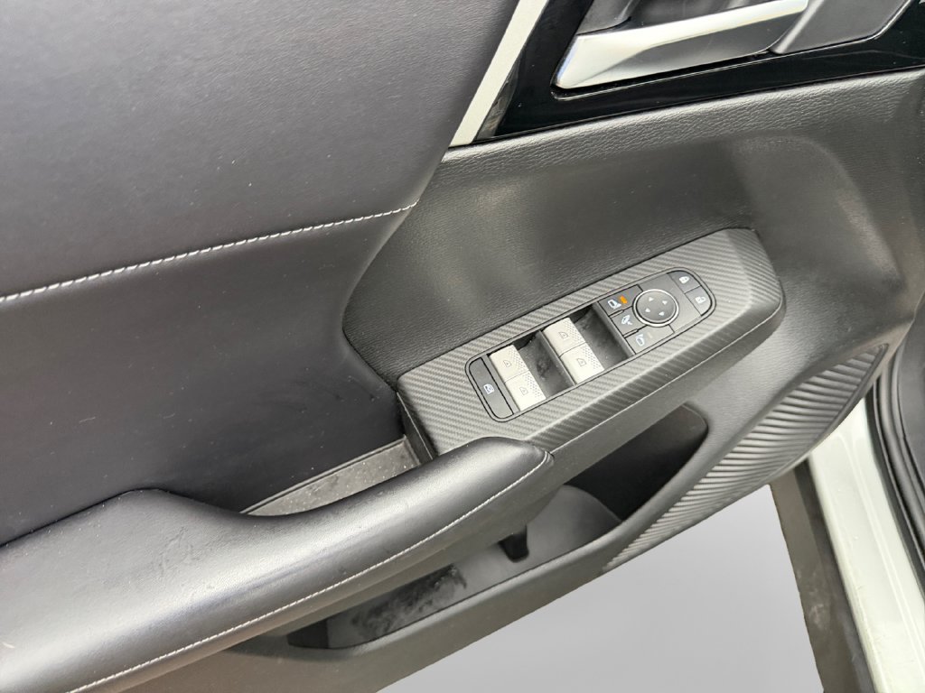 Used 2024 Mitsubishi Outlander SE AWD/4WD image 14