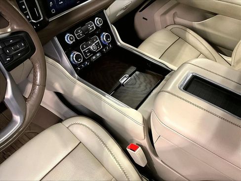 Used 2023 GMC Yukon Denali AWD/4WD image 21