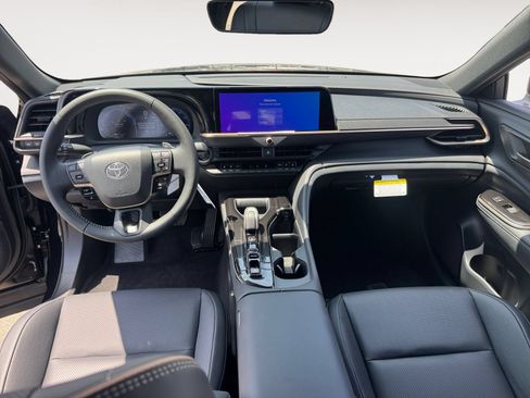 New 2026 Toyota Crown Signia AWD/4WD image 10