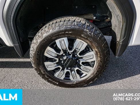 Used 2025 GMC Sierra 3500 Denali w/ Technology Package image 16