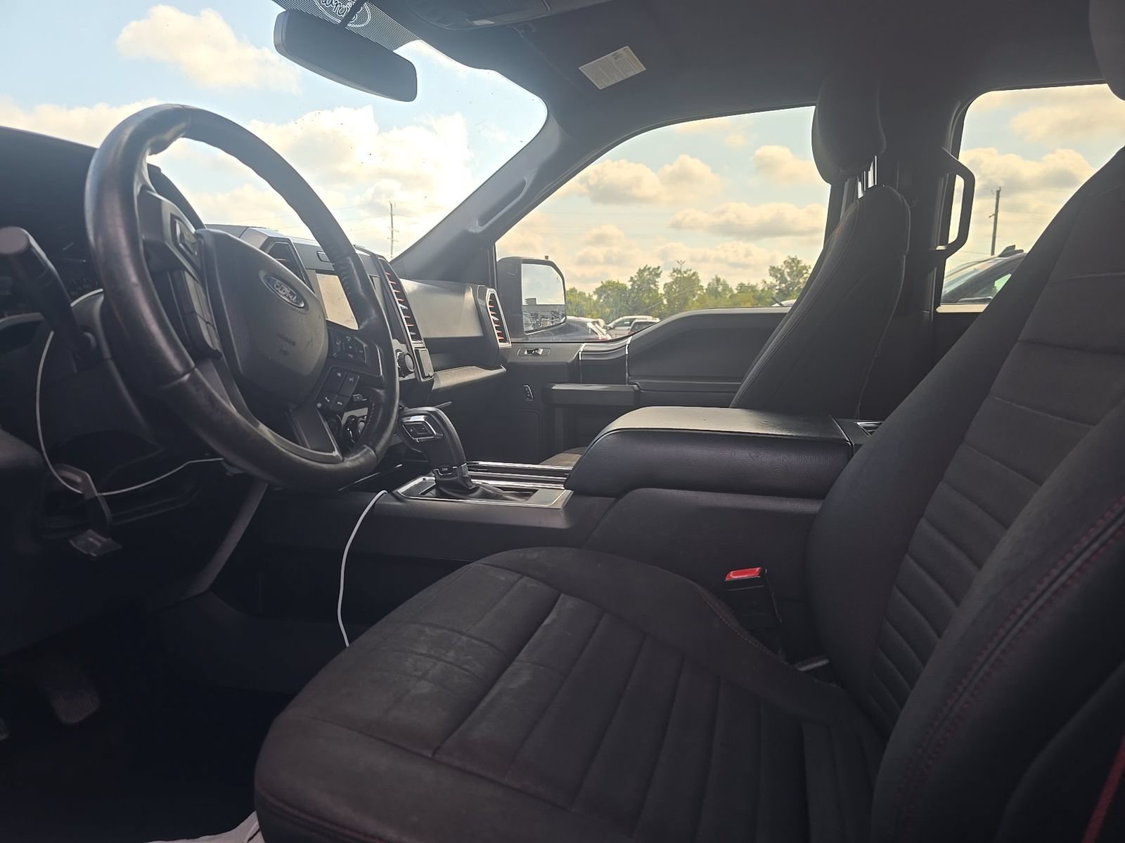 Used 2018 Ford F150 XLT w/ Equipment Group 302A Luxury AWD/4WD image 14