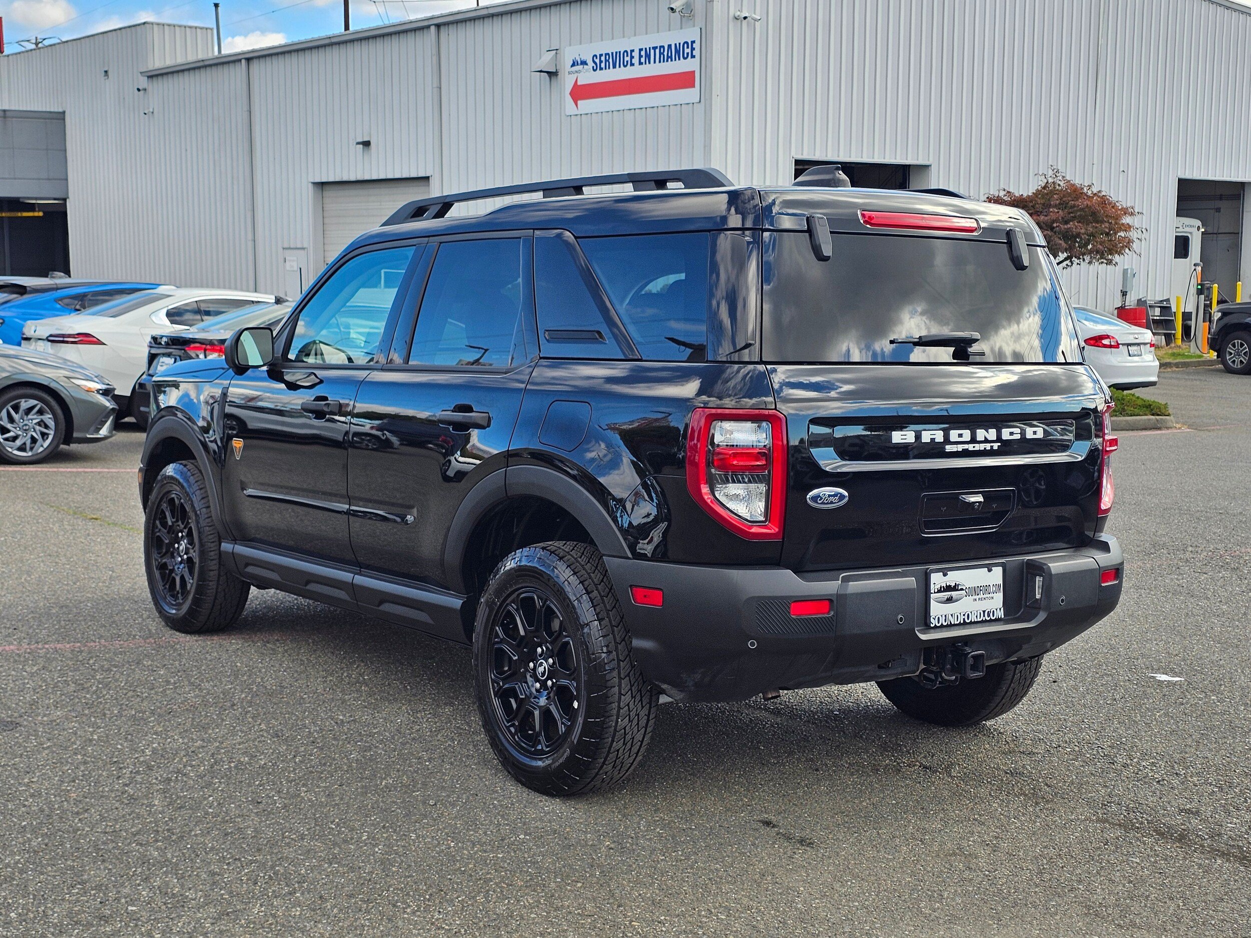 Used 2025 Ford Bronco Sport Badlands AWD/4WD image 7