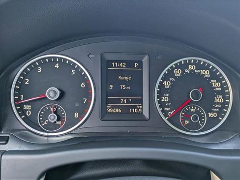 Used 2016 Volkswagen Tiguan S image 11