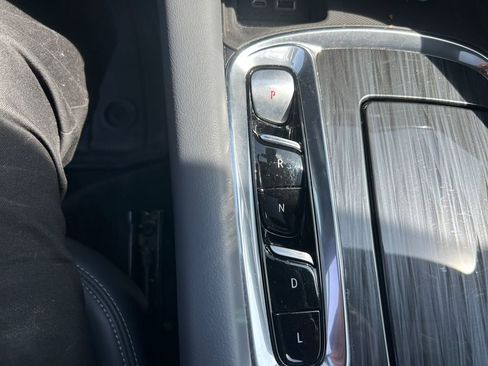 Used 2024 Buick Enclave Premium w/ Experience Buick Package image 23