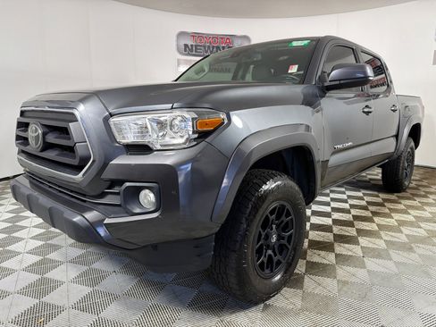 Used 2021 Toyota Tacoma SR5 RWD image 7